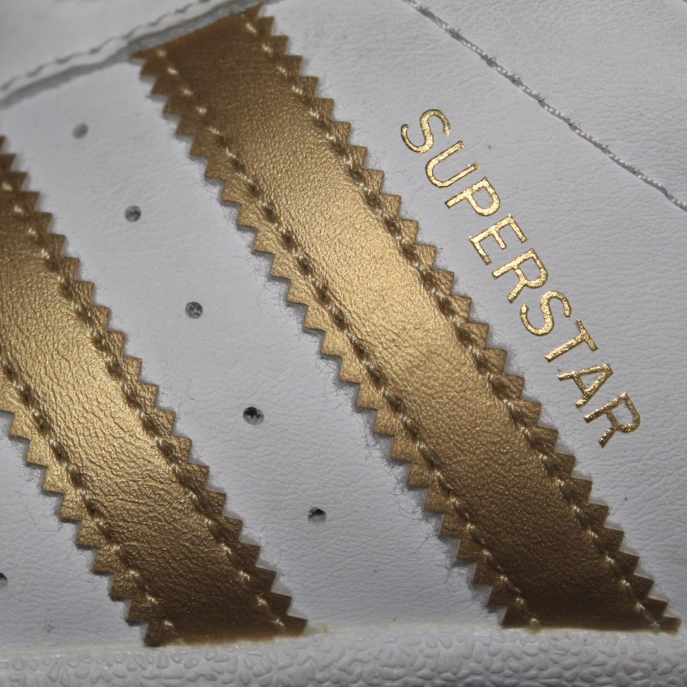 ADIDAS GOLD SUPERSTARS - Picture 5 of 6